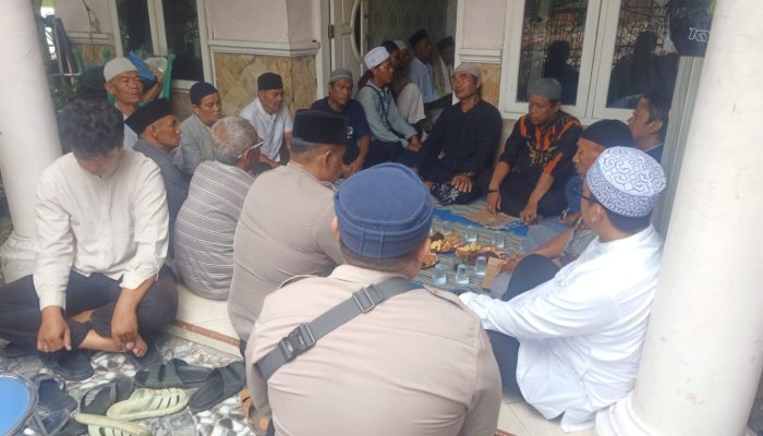 Doa Bersama di Ponpes Mansyaul Huda, Polsek Kadipaten Wujudkan Kepedulian Sosial