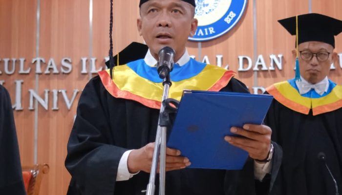 Kapolda Jabar Raih Gelar Doktor Lewat Disertasi “Cerita dari Mesuji”, Paparkan Kondisi Polisi di Tengah Konflik