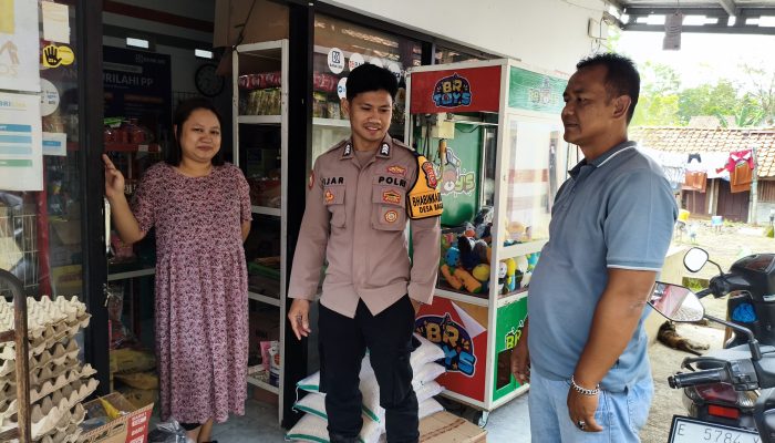 Sambang Warga, Cara Efektif Bhabinkamtibmas Polsek Cikijing Jaga Kondusifitas Di wilayah Binaannya