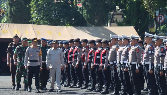 Apel Gelar Pasukan Operasi Zebra Lodaya 2025, Polres Garut Siap Wujudkan Kamseltibcarlantas Aman dan Nyaman