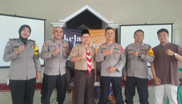 Kapolsek Majalengka Kota Berikan Edukasi Anti Bullying dan Bahaya Narkoba di SMP IT Insan Kamil: Polri Hadir Lindungi Generasi Muda