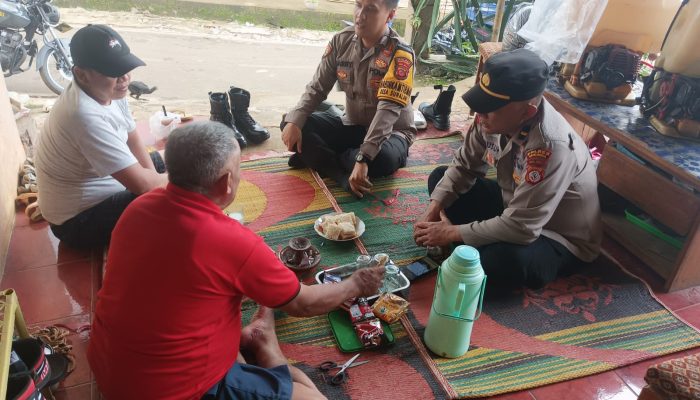 Door To Door System, Personil Polsek Cikijing Sambangi Warga Desa Kancana