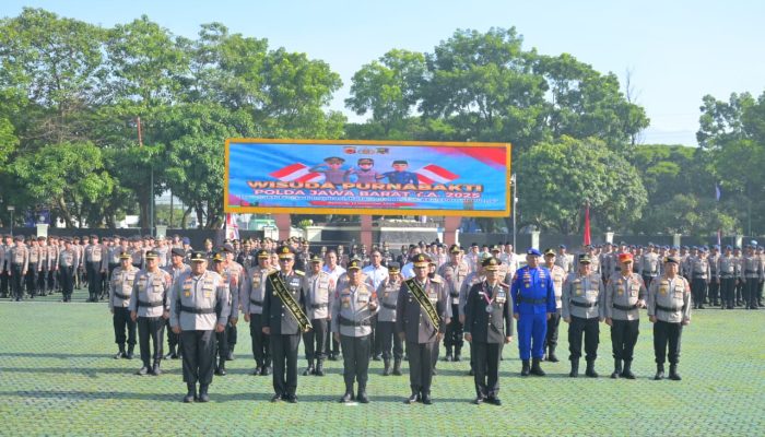 Polda Jabar Gelar Upacara Wisuda Purnabakti, 111 Personel Resmi Mengakhiri Masa Pengabdian