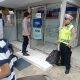 Sambangi ATM BRI, Polsek Kadipaten Sampaikan Imbauan Kamtibmas
