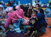 *Ketua Umum Bhayangkari Salurkan Bantuan Lewat Ketua Bhayangkari Daerah Jawa Barat  untuk Korban Longsor  di  Cisarua*