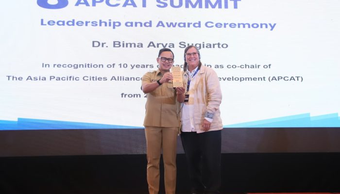 *Bima Arya Terima Penghargaan APCAT atas Dedikasi Pengendalian Tembakau di Kawasan Asia Pasifik*