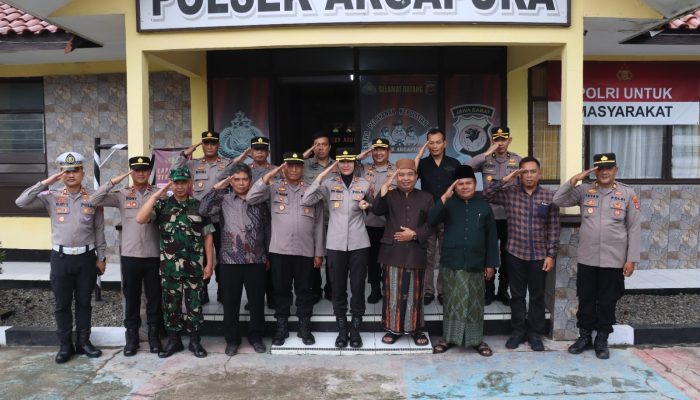 Kapolres Majalengka Laksanakan Kunjungan Kerja Perdana ke Sejumlah Polsek, Tekankan Kebersihan dan Sinergi Antarinstansi