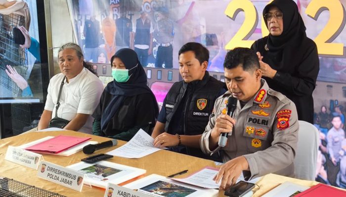 *Polda Jabar bersama BKSDA dan JSI ungkap Kasus Perdagangan Ilegal Satwa Dilindungi, 14 Burung Elang Diamankan*