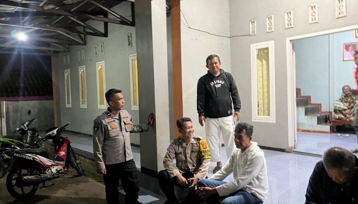 Patroli Harkamtibmas, Personil Polsek Cikijing Sambangi Warga Desa Sindangpanji