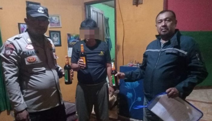 Ciptakan Situasi Aman Kondusif, Polsek Limbangan Gelar KRYD dan Amankan Miras dari Sejumlah Warung