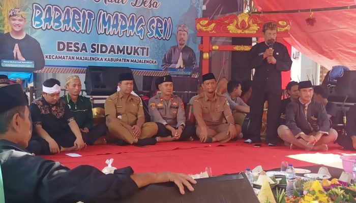 Kapolsek Majalengka Kota Hadiri Acara Adat Babarit (Mapag Sri) Desa Sidamukti, Wujud Pelestarian Budaya dan Kebersamaan