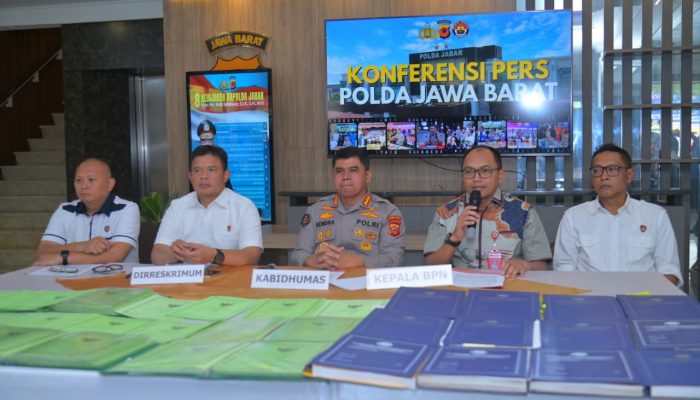 *Polda Jabar Ungkap Kasus Pemalsuan Surat dalam Sengketa Lahan Perkebunan Teh di Cianjur*