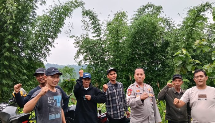 Jaga Kamtibmas Tetap Kondusif, Kapolsek Malausma Aktif Sambangi Warga Desa Lebakwangi