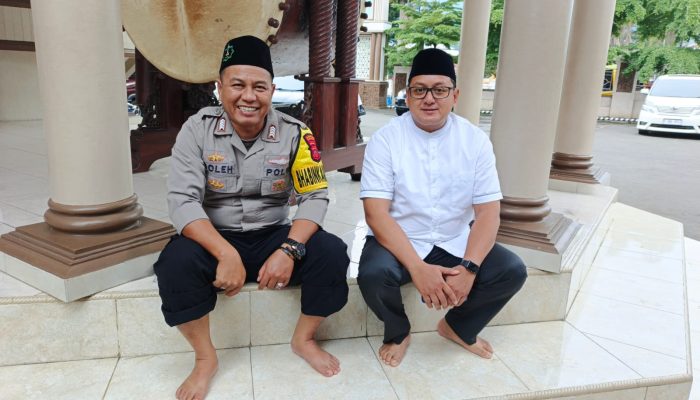 Jelang Sholat Jumat, Bhabinkamtibmas Desa Maja Selatan Perkuat Cooling System Bersama Tokoh Masyarakat