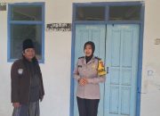 Pererat Silaturahmi, Bhabinkamtibmas Desa Jayi Sampaikan Pesan Kamtibmas kepada Warga