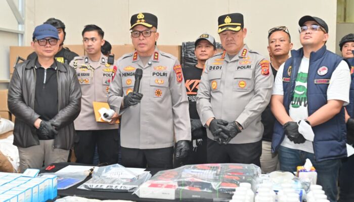 Pabrik Obat Ilegal di Bandung Terbongkar, Lima Orang Ditangkap, Ratusan Ribu Butir Disita