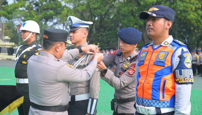 Wakapolda Bacakan Amanat Kapolda Jabar: Polisi Dilarang Arogan Saat Operasi Patuh Lodaya !